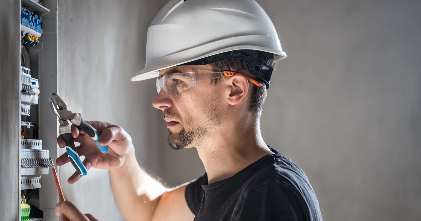 energy system impianti elettrici civili e industriali